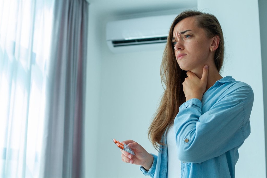 Cómo proteger tu voz del calor, el aire acondicionado y el cloro: trucos y productos recomendados